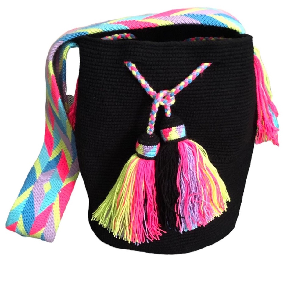 Authentic Wayuu Bag/ Mochila Wayuu/ Main color black/ Neon color strap/ Size L - Picture 11 of 11